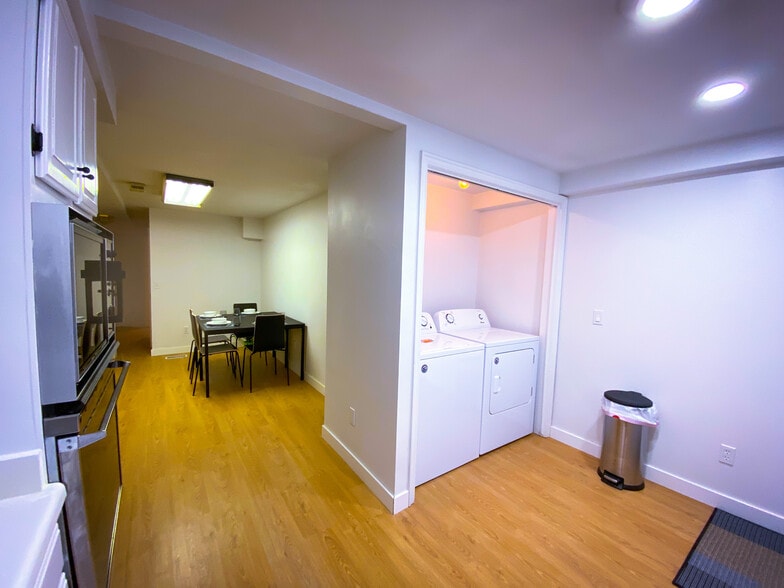 Building Photo - 4532 S Briarcreek Dr