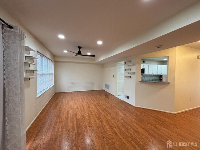 Building Photo - 1301 Plymouth Rd