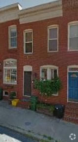 Building Photo - 813 S Rose St