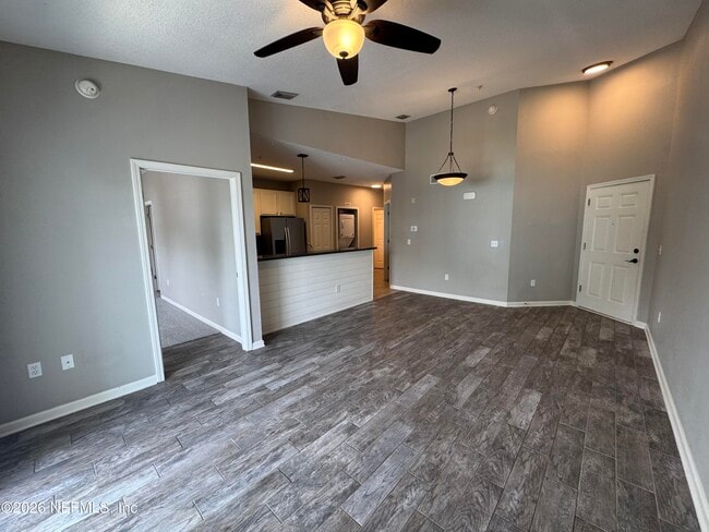 Building Photo - 5006 Key Lime Dr