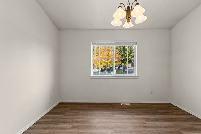 Building Photo - 1443 W Balboa St
