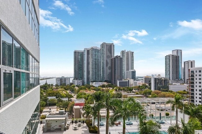 Building Photo - 3301 NE 1st Ave