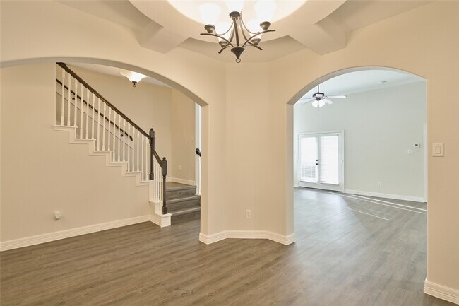 Building Photo - 630 Aulia Ln