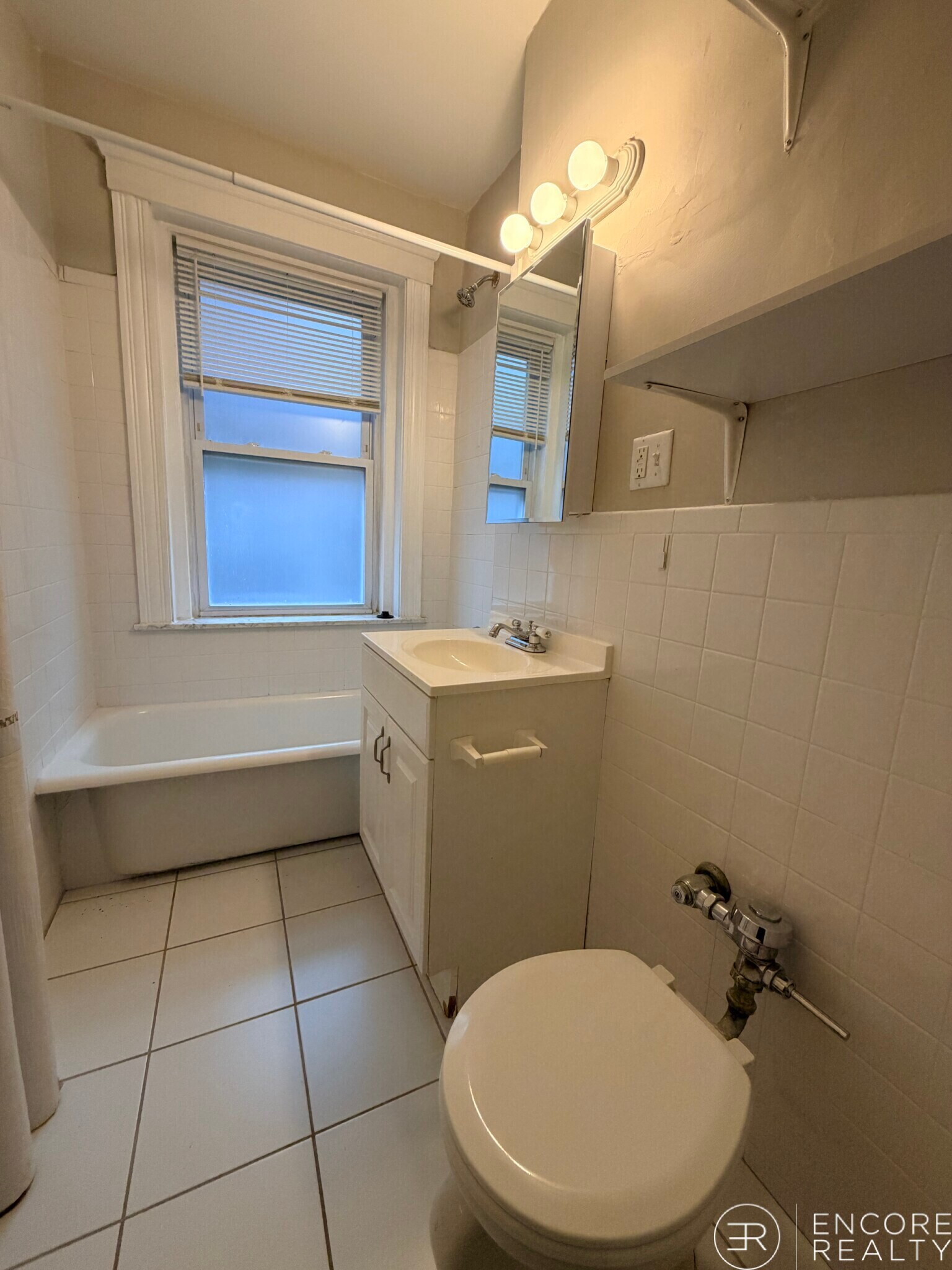 Building Photo - 1 Gray St