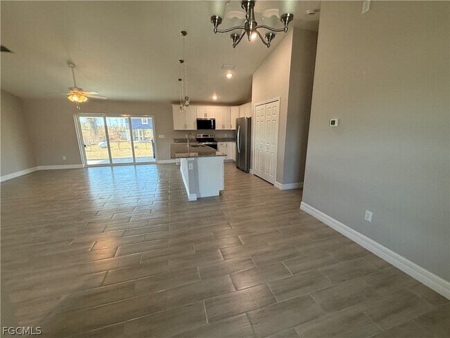 Building Photo - 5903 Ida Ave N