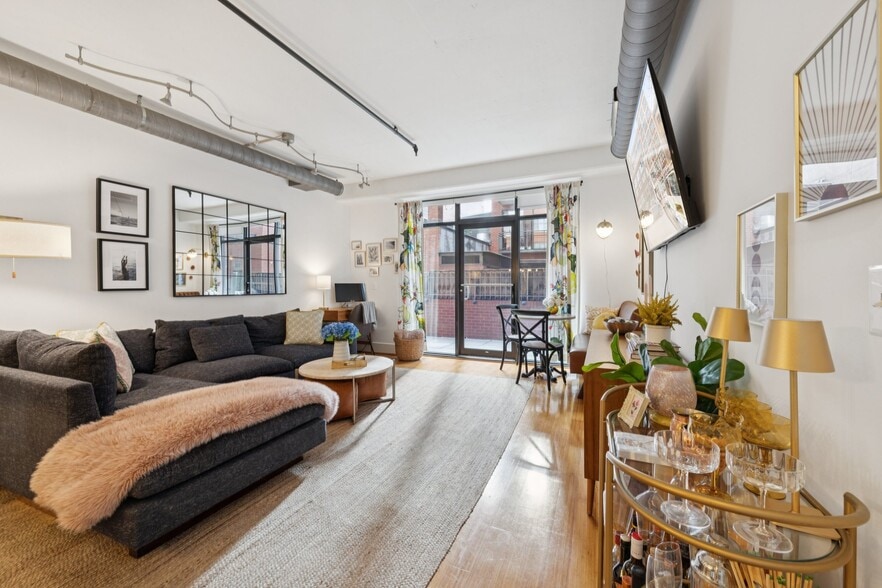 Building Photo - 1440 Church St NW