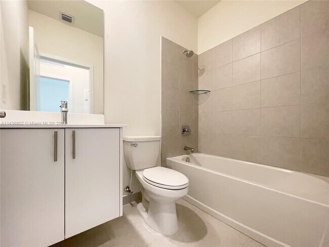 Building Photo - 4536 NW 83rd Pky