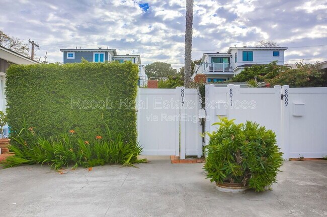 Building Photo - 8019 Paseo Del Ocaso