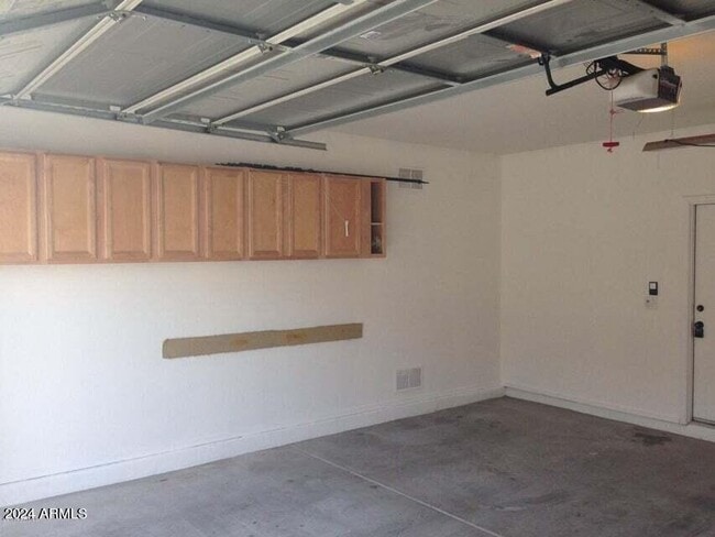 Building Photo - 5820 E Harmony Ave