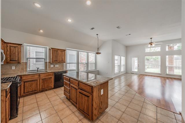 Building Photo - 8648 Prairie Dawn Dr