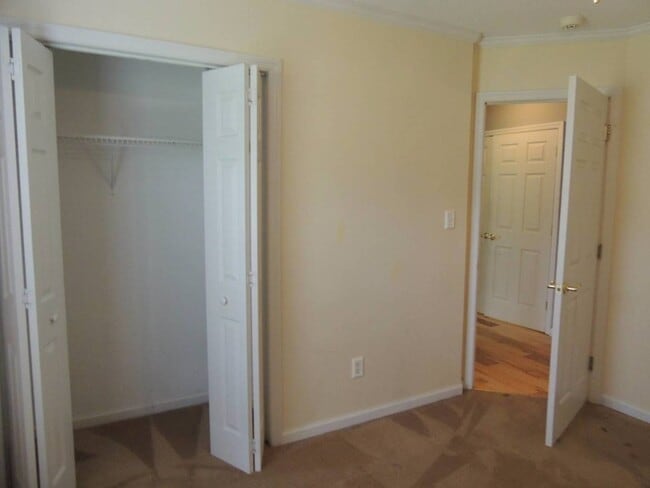 Building Photo - Beautiful Family Home in Cherry Branch!