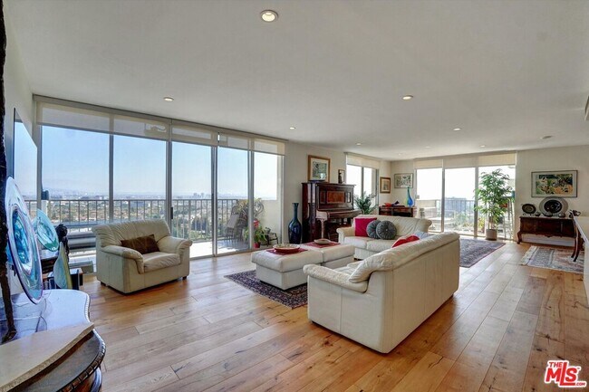 Building Photo - 2160 Century Pk E