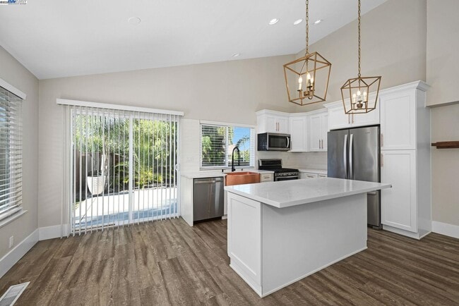 Building Photo - 2270 Bromfield Ct