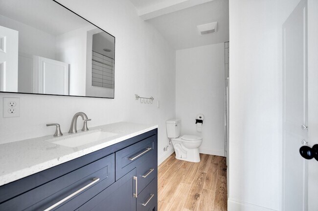 Building Photo - 3301 Yellowstone Dr