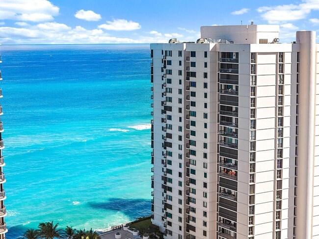 Building Photo - 5380 N Ocean Dr