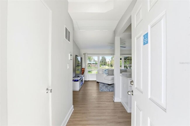 Building Photo - 2705 Gulfstream Rd