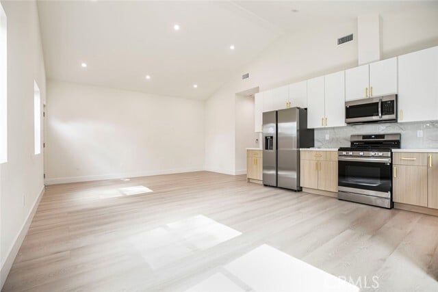 Building Photo - 914 Geneva St