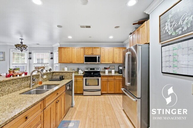 Building Photo - 2414 Waddell Rd