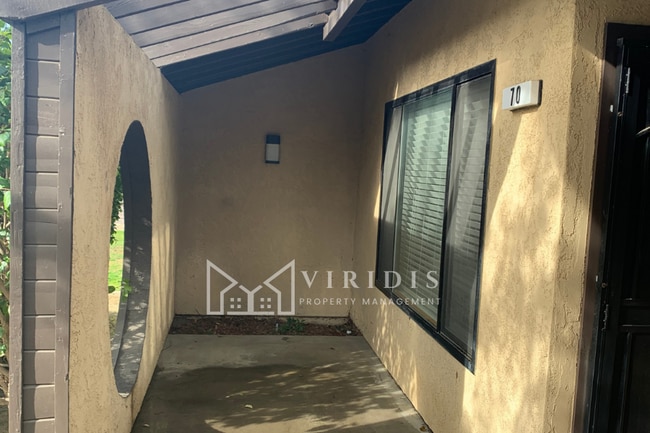 Building Photo - 1001 Mohawk St