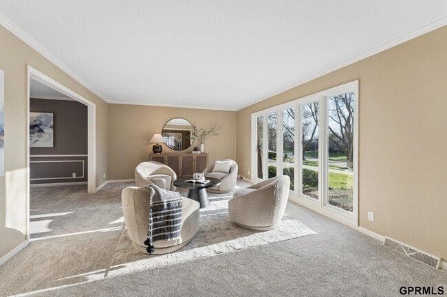 Building Photo - 9723 Fieldcrest Dr