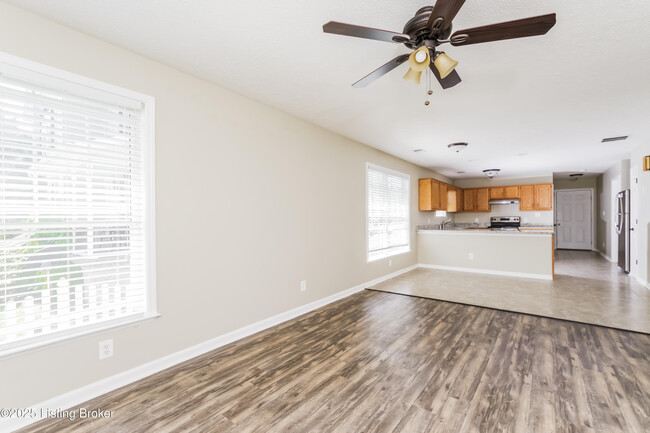 Building Photo - 6607 Glastonburg Ln