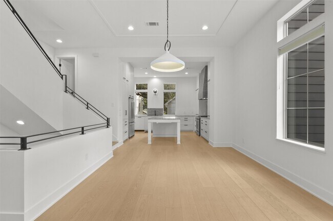 Building Photo - 1247 Peden St