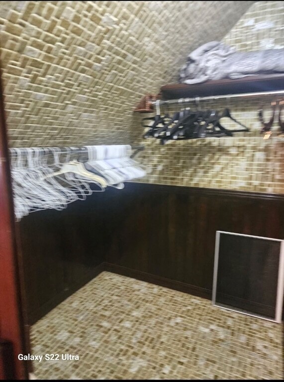 Building Photo - 417 W Elm St