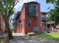 Building Photo - 709 N Duke St