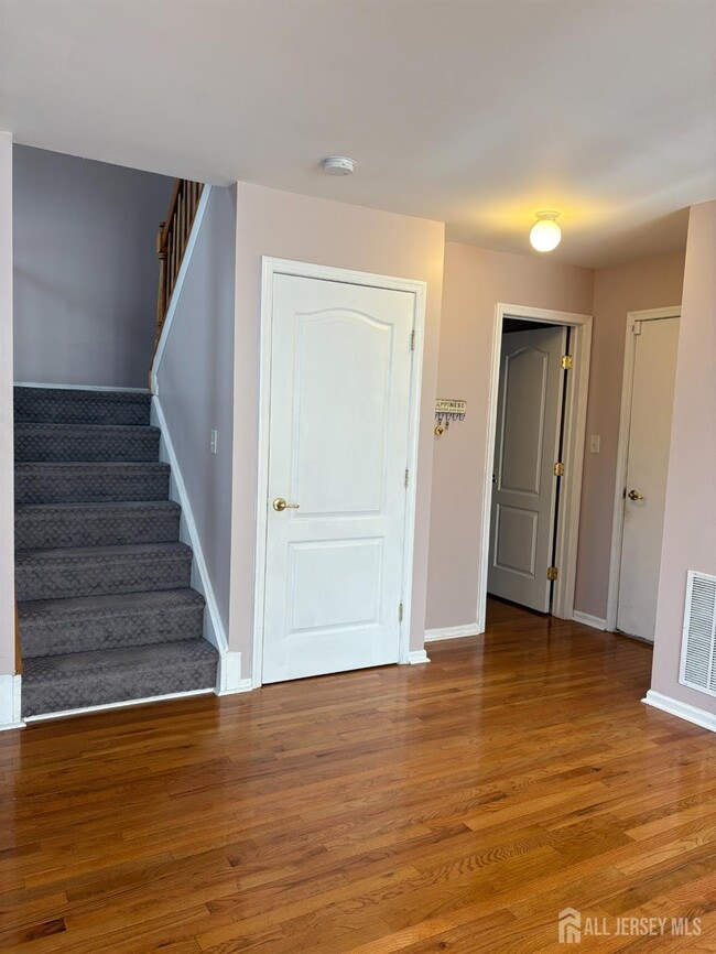 Building Photo - 30 Palmetto Way