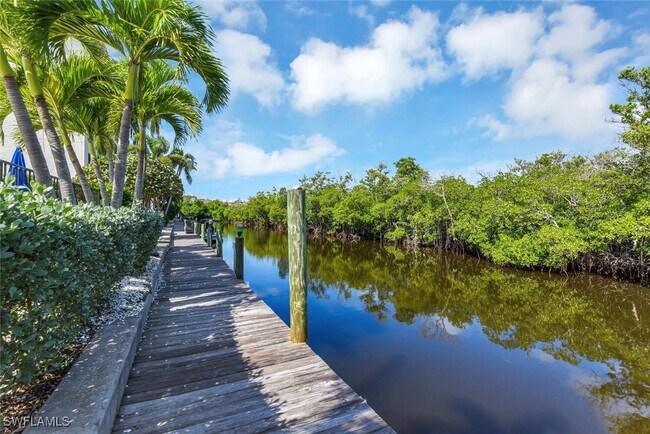 Building Photo - 5220 Bonita Beach Rd SW