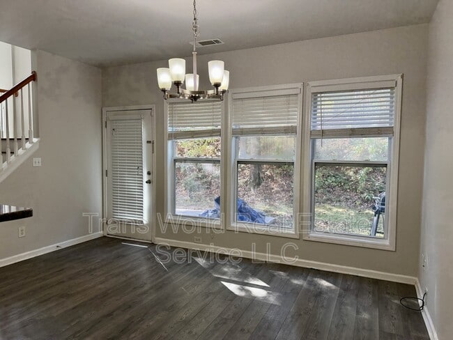 Building Photo - 2363 Jasmine Glen Dr