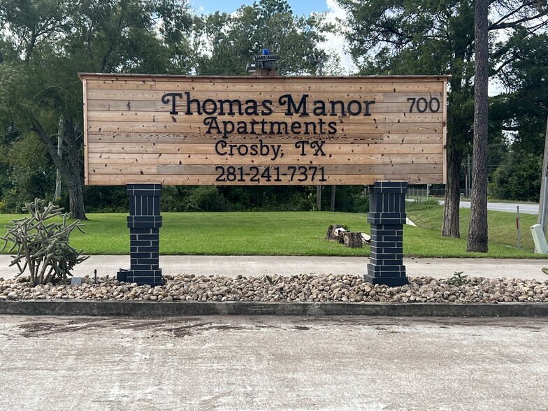 Building Photo - Thomas Manor Apartments