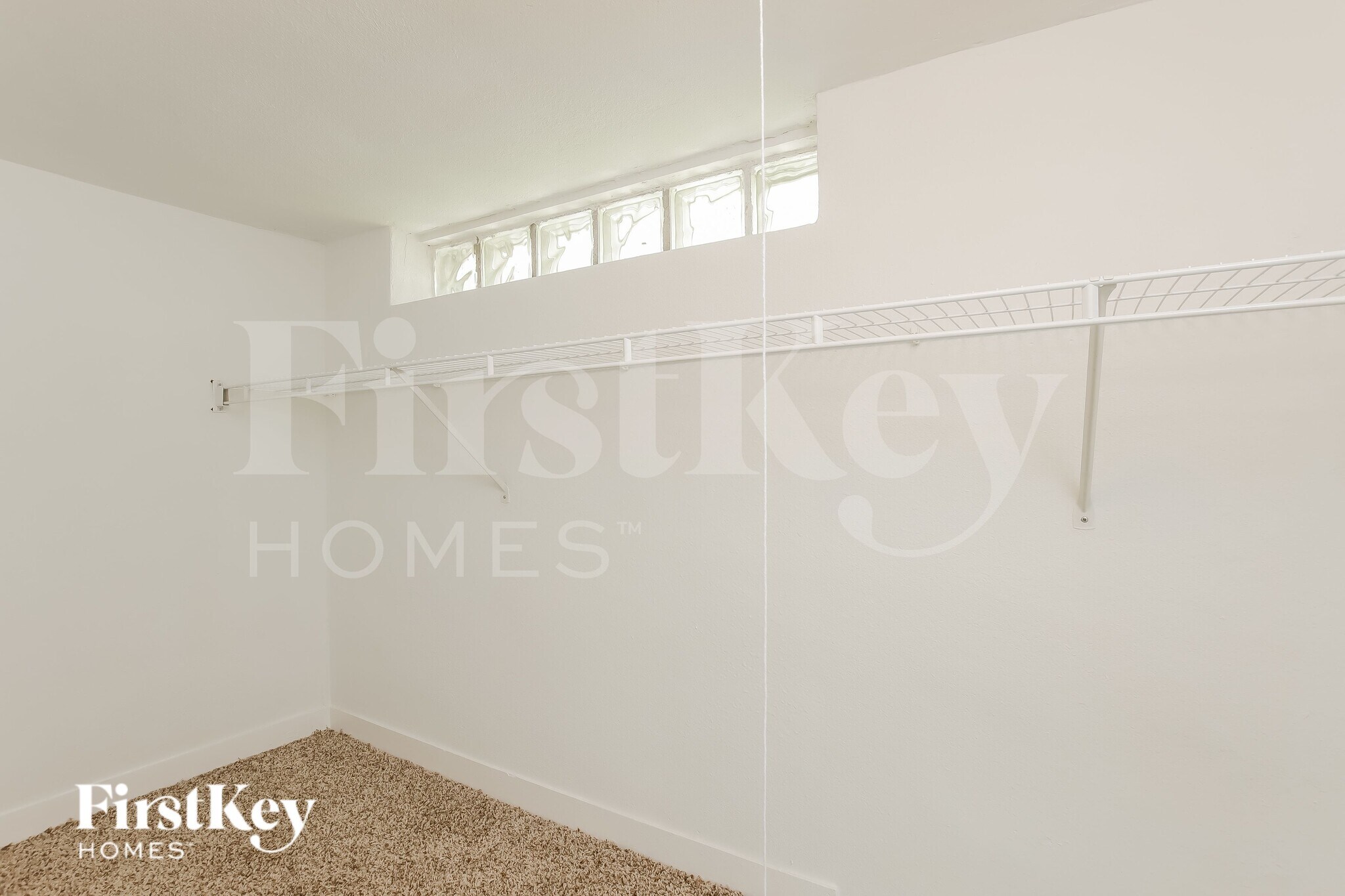 Building Photo - 1399 Sheridan Rd