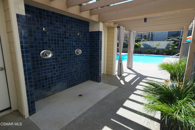 Building Photo - 1218 Westlake Blvd