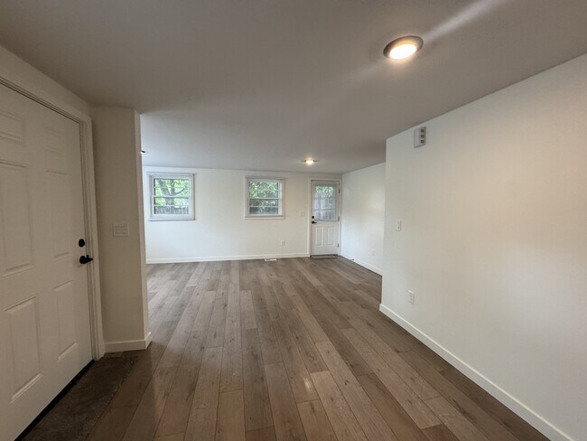 Building Photo - 8950 SW 69th Ave