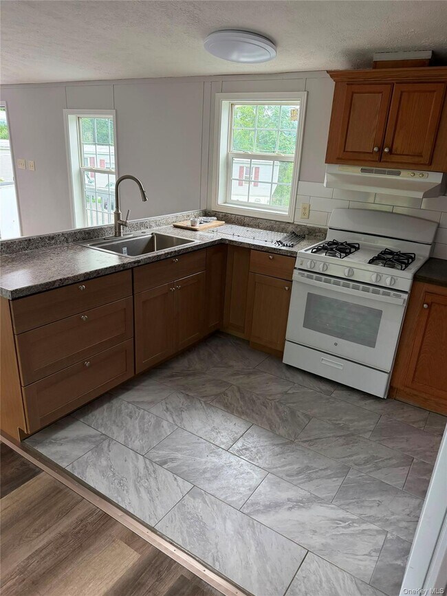 Building Photo - 5195 NY-52