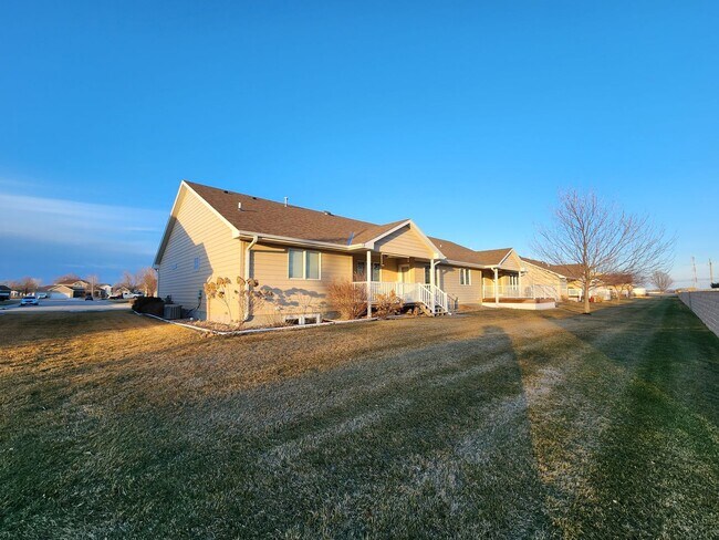 Building Photo - 4021 Sandalwood Drive