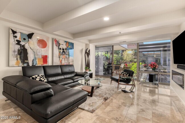 Building Photo - 7131 E Rancho Vista Dr