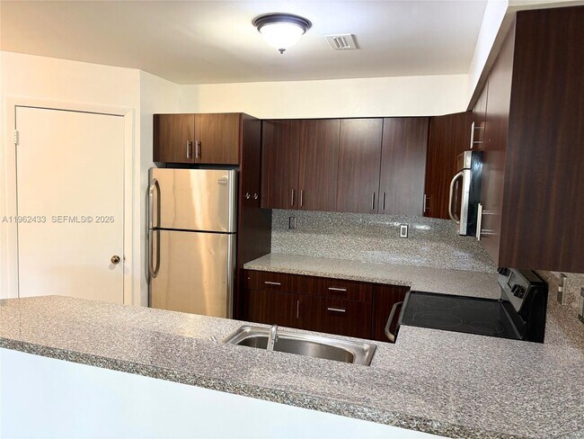 Building Photo - 2445 SW 18th Terrace