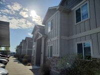 Building Photo - 1521 W Alexandra Ln