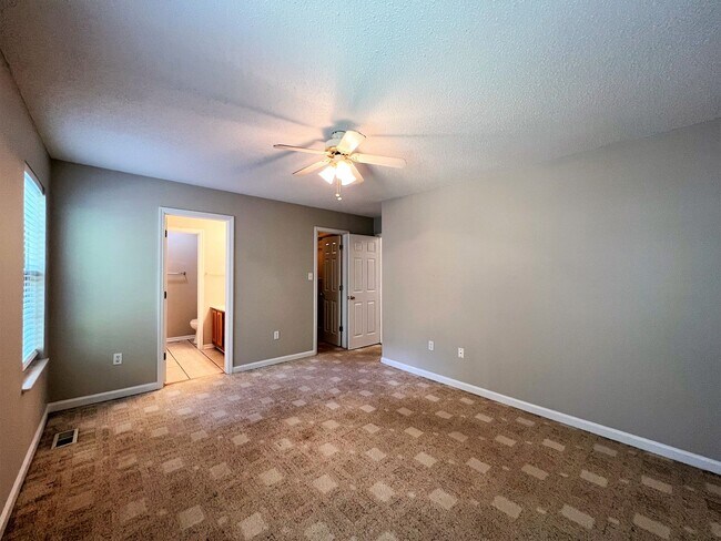 Building Photo - 6017 Tennyson Dr