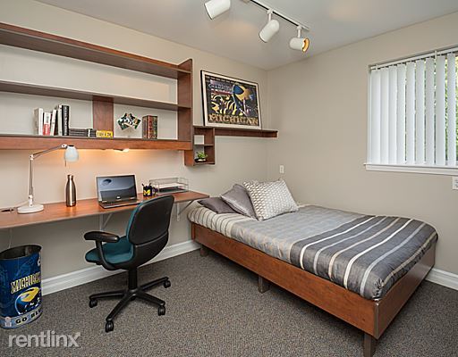 Building Photo - 828 Greene St