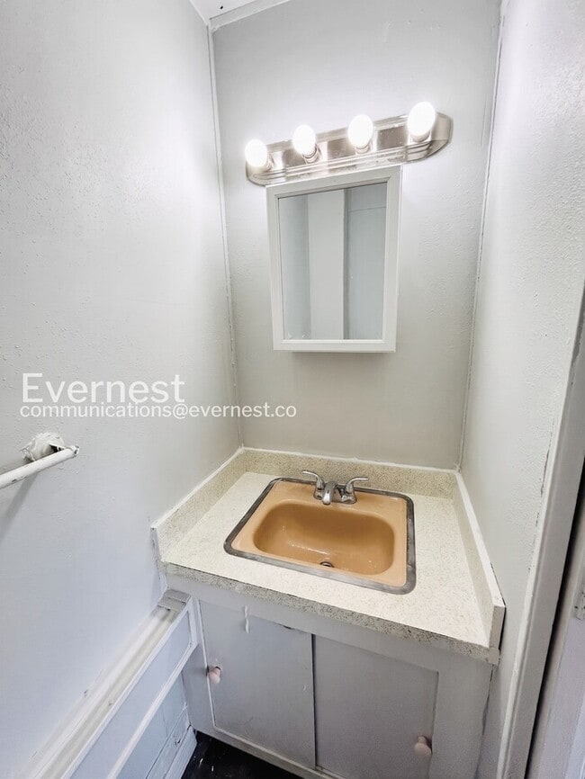 Building Photo - 2133 Melody Dr