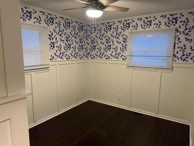 Building Photo - 513 Wilkinson St