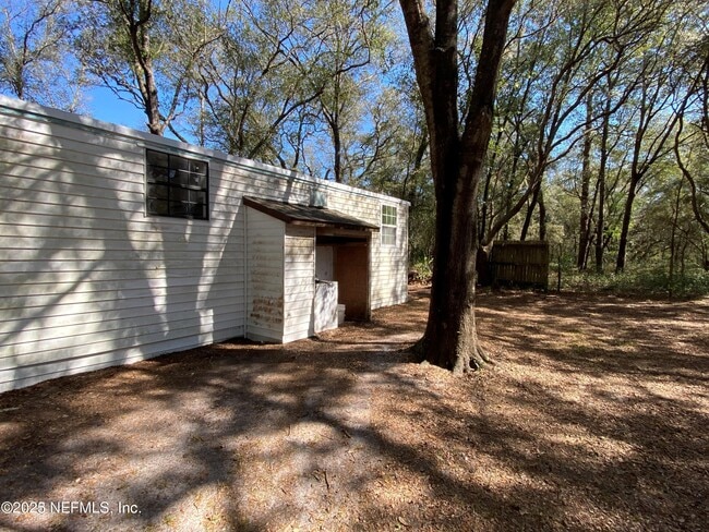 Building Photo - 125 Compton St