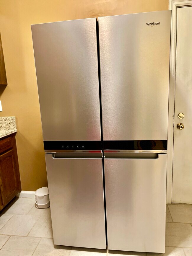 Building Photo - 430 Lindbergh Dr NE