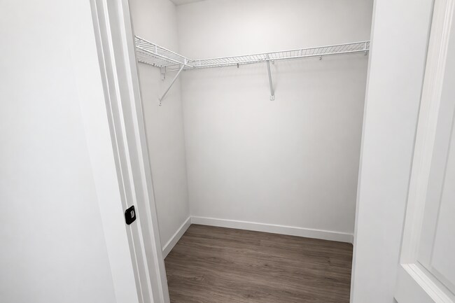 Building Photo - 12 Catawba Ave