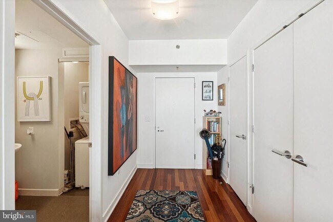 Building Photo - 2101 Market St