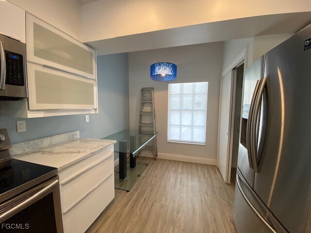 Building Photo - 328 Sugar Pine Ln