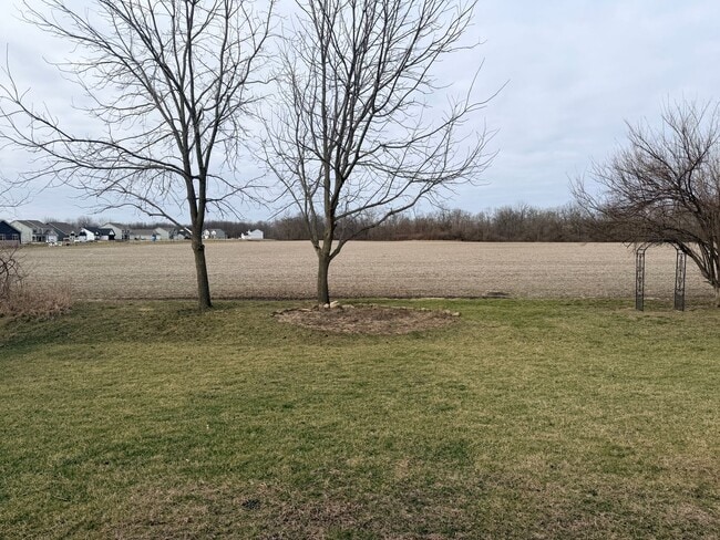 Building Photo - 1618 Woodside Cir